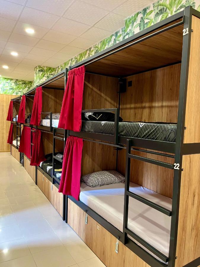 Velvet Hostel Мадрид Екстер'єр фото