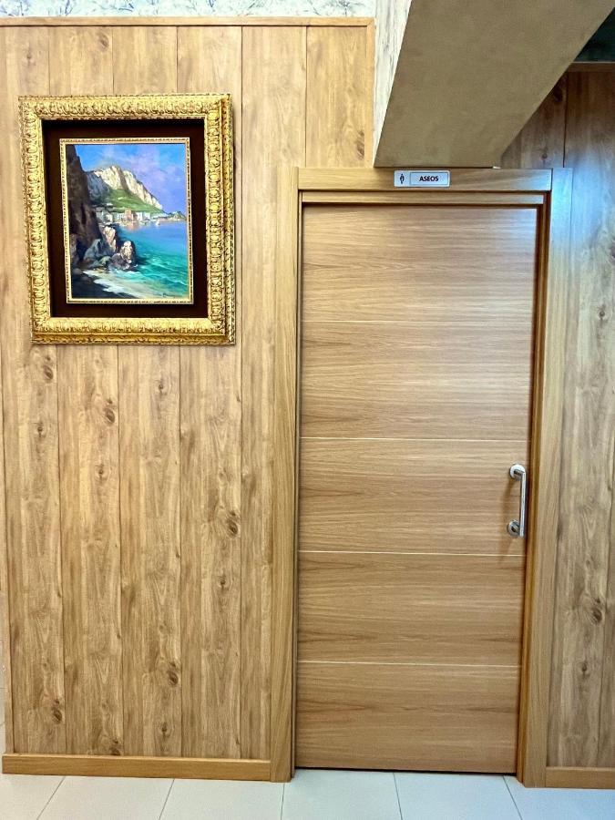 Velvet Hostel Мадрид Екстер'єр фото