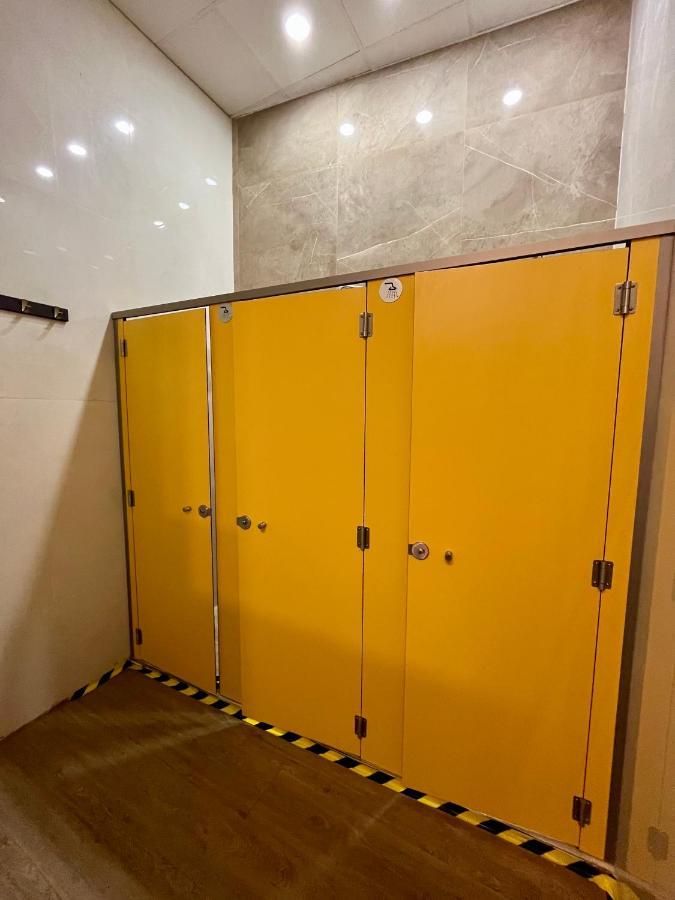Velvet Hostel Мадрид Екстер'єр фото
