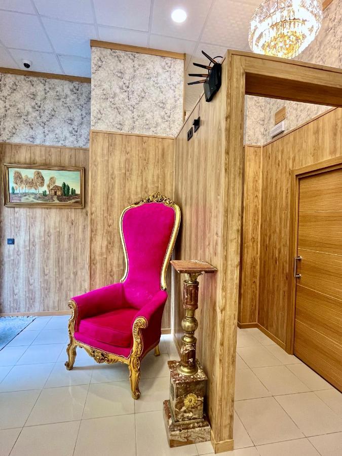 Velvet Hostel Мадрид Екстер'єр фото