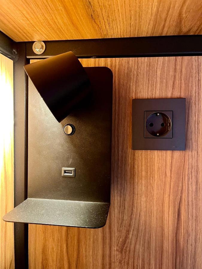 Velvet Hostel Мадрид Екстер'єр фото