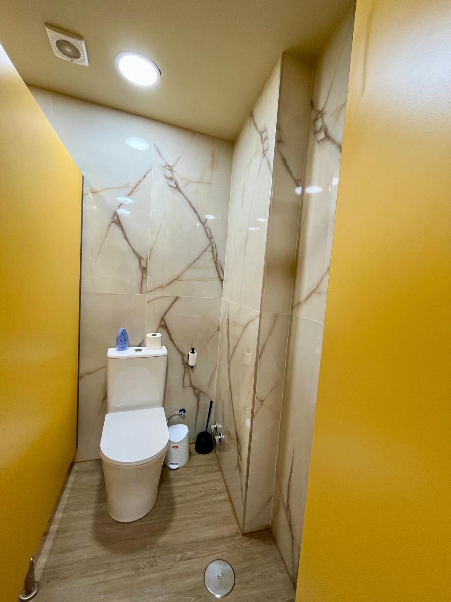 Velvet Hostel Мадрид Екстер'єр фото