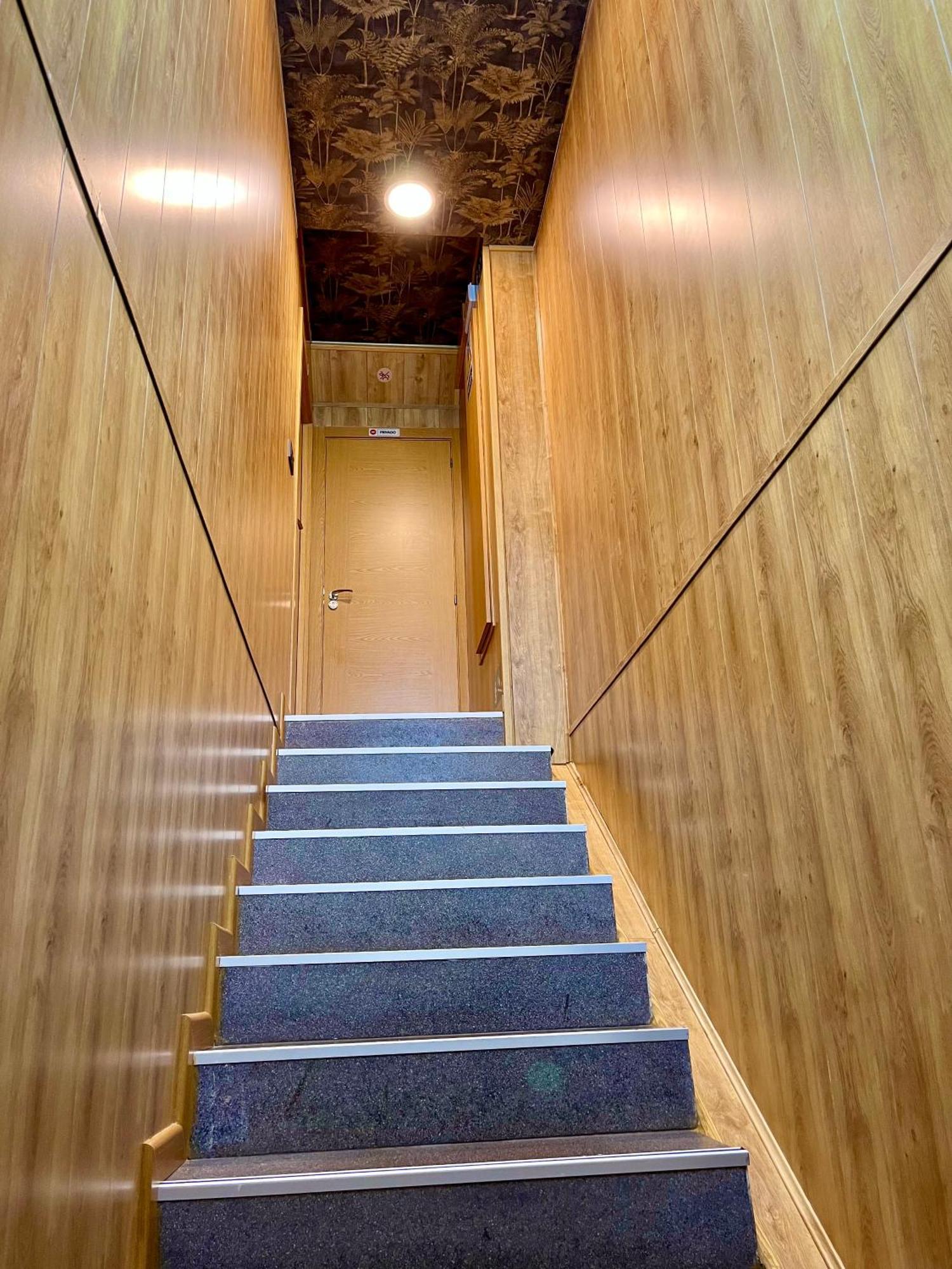 Velvet Hostel Мадрид Екстер'єр фото