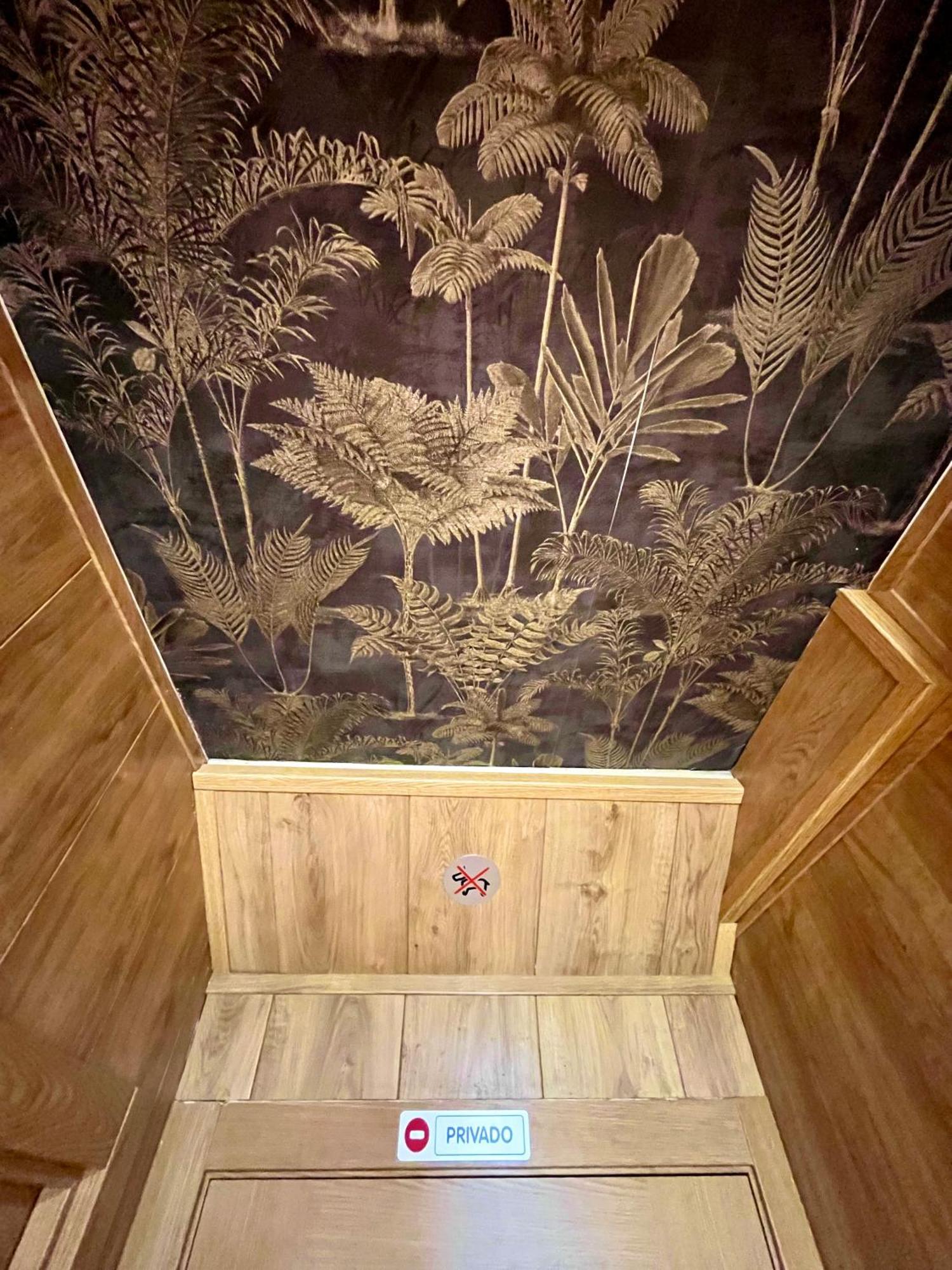 Velvet Hostel Мадрид Екстер'єр фото